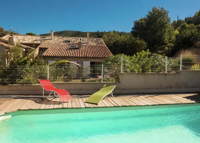 Sunny Escape To Serenity Villa